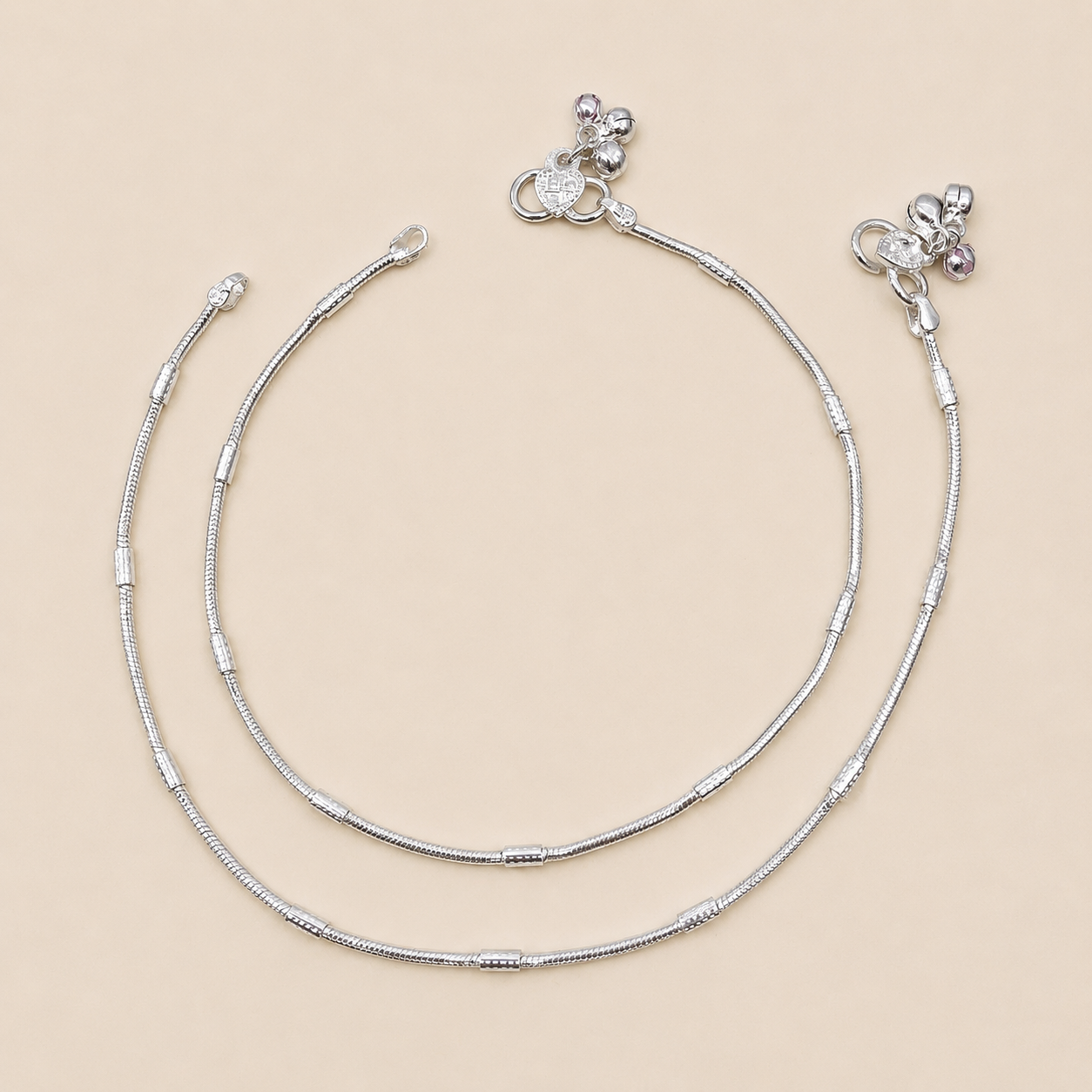 Silver Minimalist & Sleek Anklet for Her