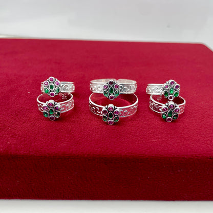Ox. Cut Stone Angutha-Bichhiya Set
