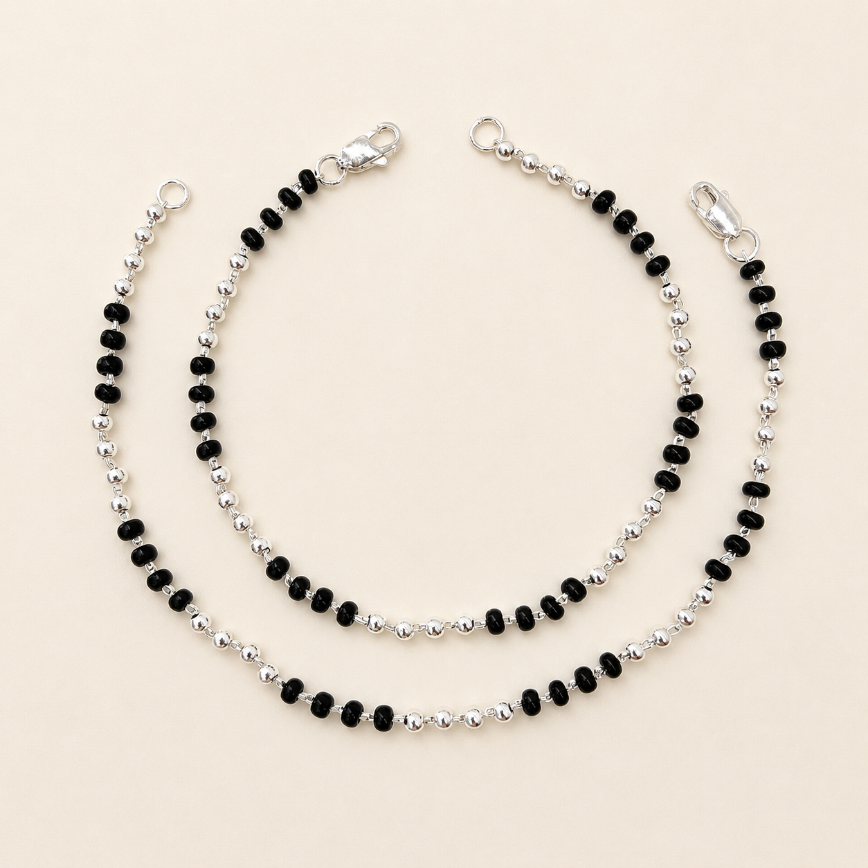 Silver Handmade Black And White Beads Anklet for Her 4-4