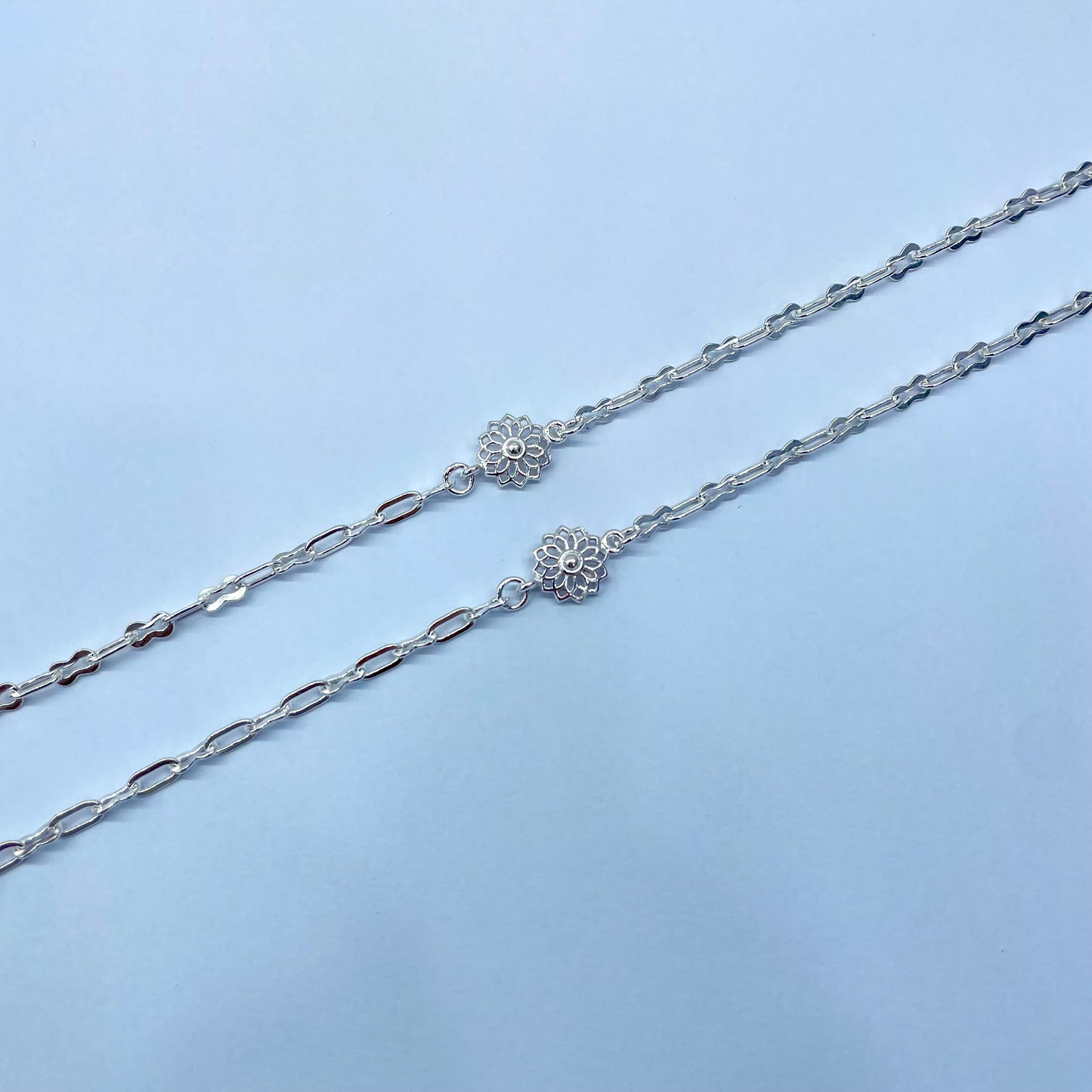 Elegant Flower Anklet