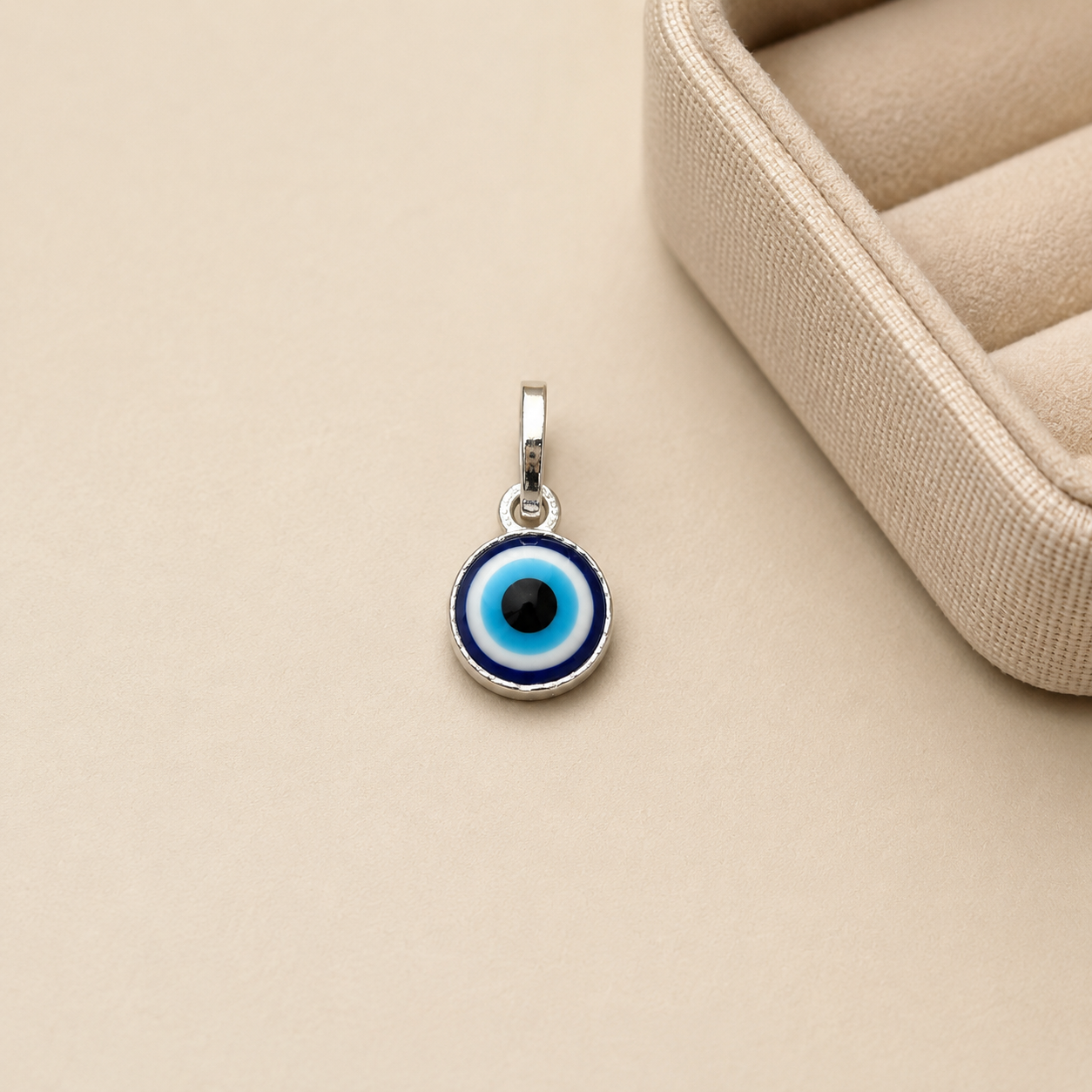 Silver Evil Eye Pendant